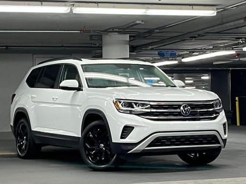2022 Volkswagen Atlas 2.0T SE w/Technology 4MOTION
