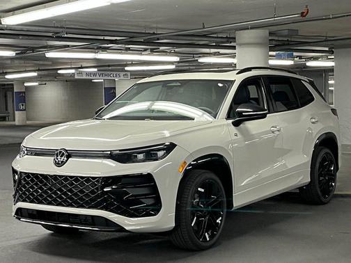 2026 Volkswagen Tiguan 2.0T SE R-Line Black 4MOTION