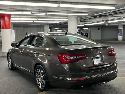 2014 Kia Cadenza Premium