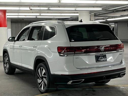opal white pearl 2026 Volkswagen Atlas 2.0T SEL