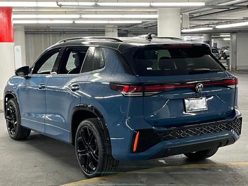 2025 Volkswagen Tiguan 2.0T SE R-Line Black 4MOTION