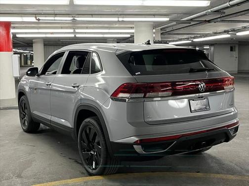 2025 Volkswagen Atlas Cross Sport 2.0T SE w/Technology 4MOTION