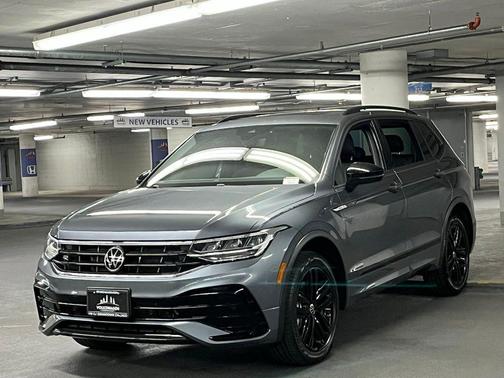 2022 Volkswagen Tiguan 2.0T SE R-Line Black 4MOTION