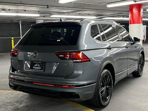 2022 Volkswagen Tiguan 2.0T SE R-Line Black 4MOTION