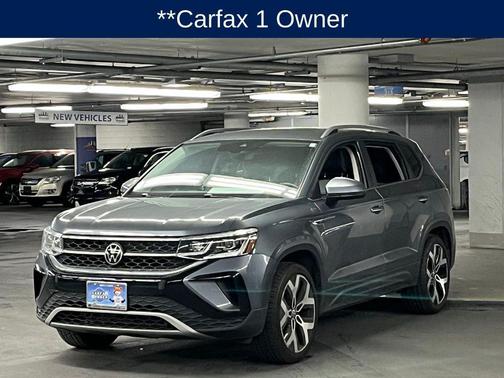 Platinum Gray Metallic 2023 Volkswagen Taos 1.5T SEL