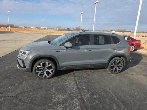 2023 Volkswagen Taos 1.5T SEL