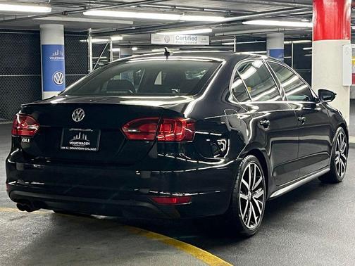 Deep Black Metallic 2013 Volkswagen Jetta GLI Autobahn
