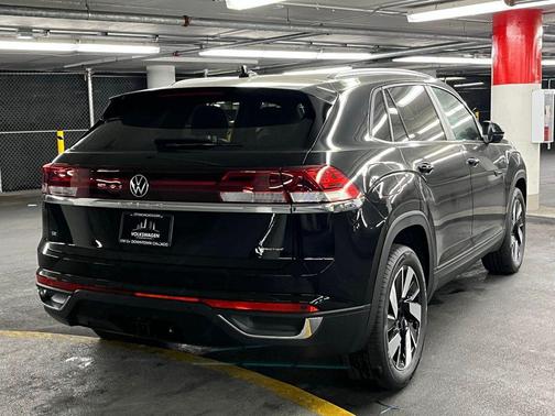 2026 Volkswagen Atlas Cross Sport 2.0T SE w/Technology 4MOTION