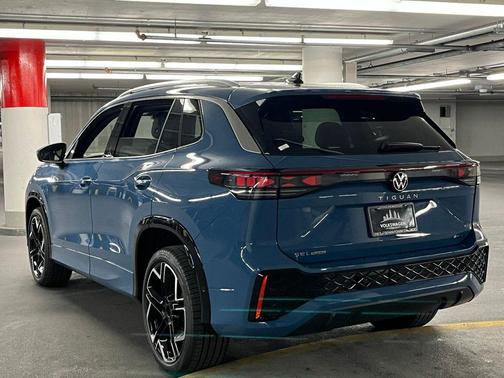 2026 Volkswagen Tiguan 2.0T SEL R-Line 4MOTION