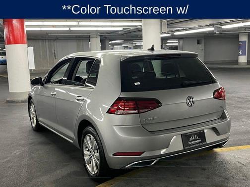 2018 Volkswagen Golf TSI SE
