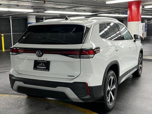 2025 Volkswagen Tiguan 2.0T SE 4MOTION