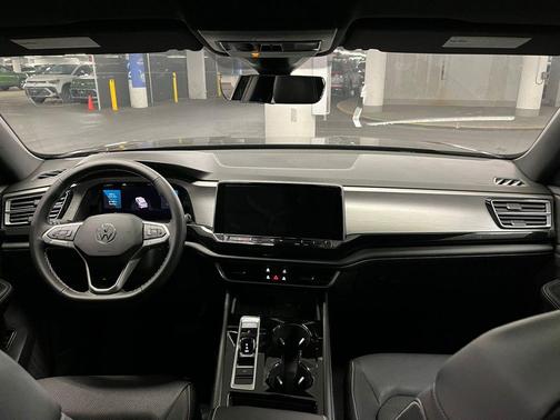 2026 Volkswagen Atlas 2.0T SE w/Technology 4MOTION