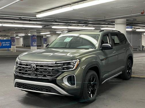 2026 Volkswagen Atlas 2.0T Peak Edition