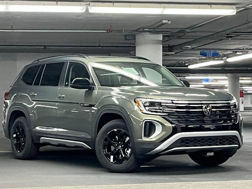 2026 Volkswagen Atlas 2.0T Peak Edition