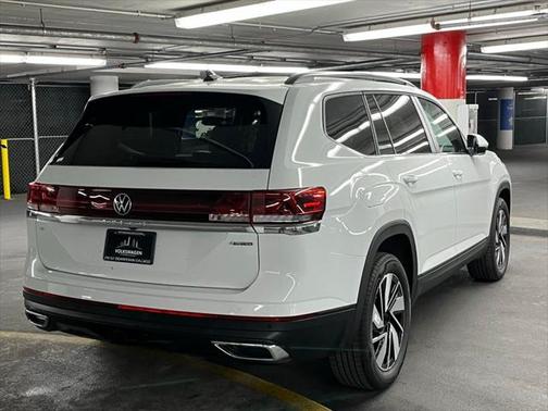 2025 Volkswagen Atlas 2.0T SE w/Technology 4MOTION