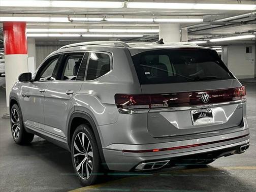 2025 Volkswagen Atlas 2.0T SEL Premium R-Line 4MOTION