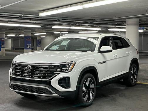 2026 Volkswagen Atlas Cross Sport 2.0T SE w/Technology 4MOTION