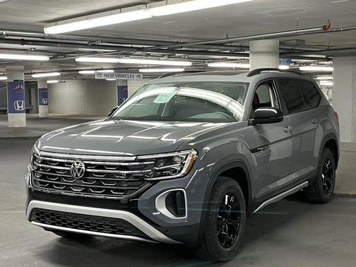 2026 Volkswagen Atlas 2.0T Peak Edition