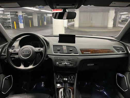 2018 Audi Q3 2.0T Premium Plus