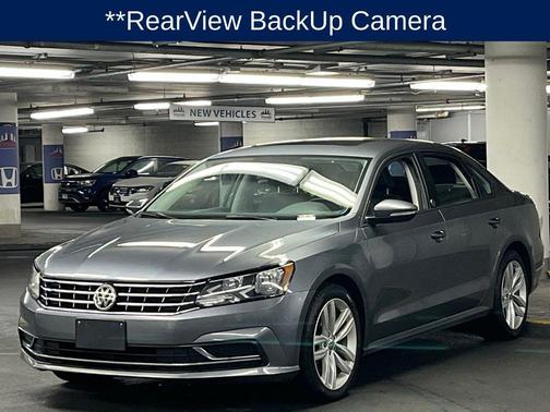 Platinum Gray Metallic 2019 Volkswagen Passat 2.0T Wolfsburg Edition