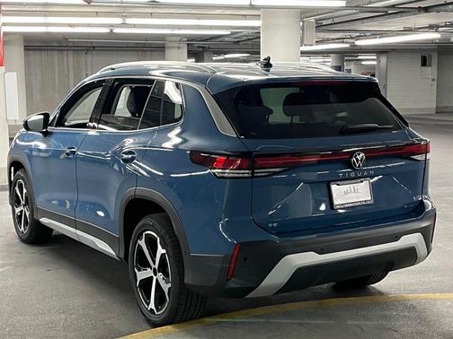 2025 Volkswagen Tiguan 2.0T SE 4MOTION