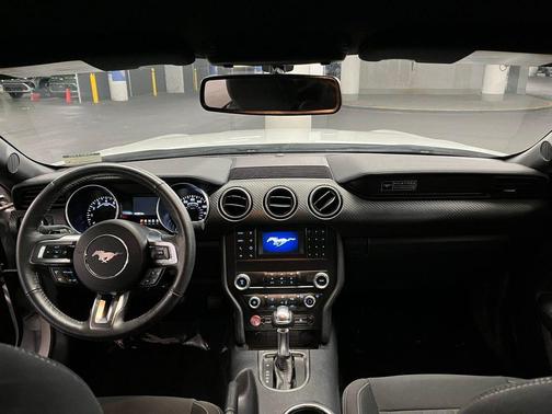 2020 Ford Mustang EcoBoost