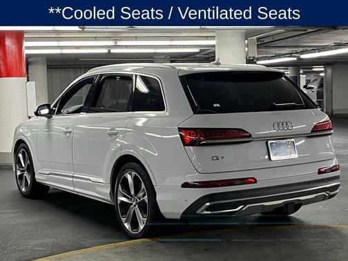 Glacier White Metallic 2023 Audi Q7 55 Prestige