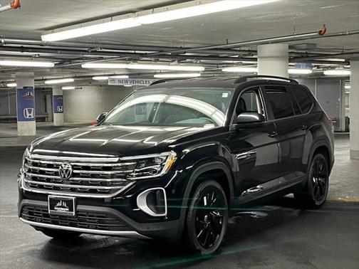 2025 Volkswagen Atlas 2.0T SE w/Technology 4MOTION