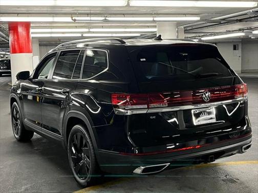 2025 Volkswagen Atlas 2.0T SE w/Technology 4MOTION