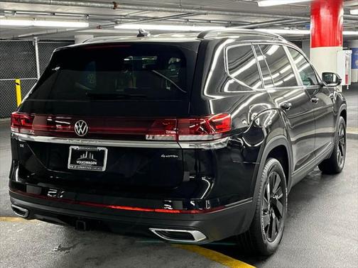 2025 Volkswagen Atlas 2.0T SE w/Technology 4MOTION