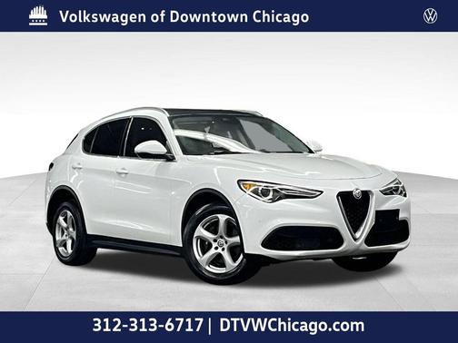 Trofeo White Tri-Coat 2018 Alfa Romeo Stelvio Ti