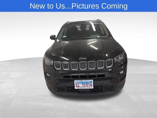 Diamond Black Crystal Pearlcoat 2022 Jeep Compass Latitude