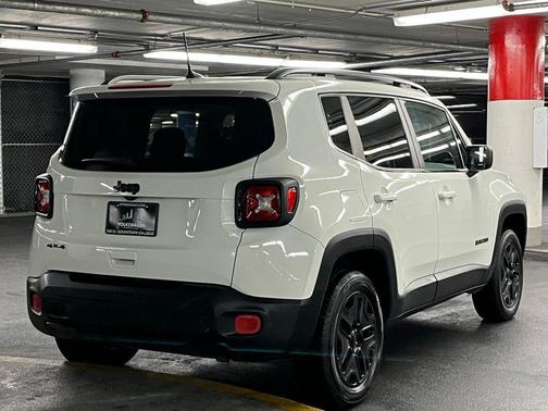 Alpine White 2018 Jeep Renegade Upland