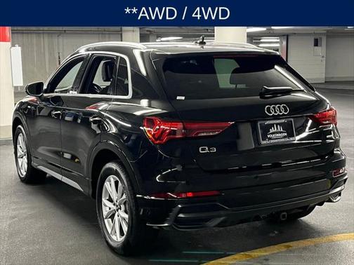 2022 Audi Q3 45 S line Premium