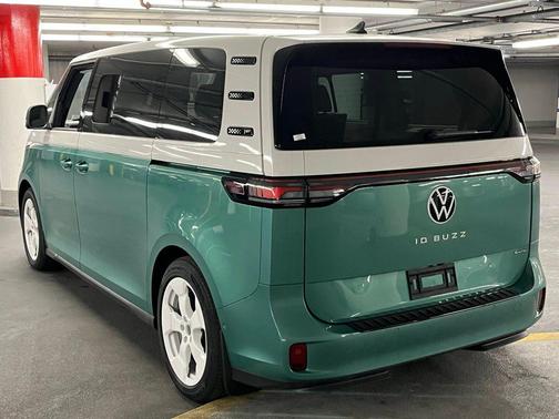 2025 Volkswagen ID. Buzz 1st Edition with 4MOTION