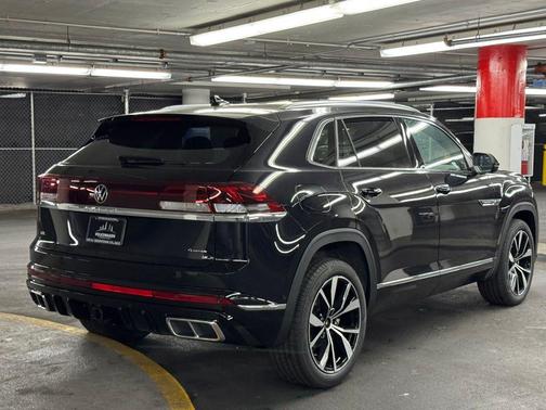 2026 Volkswagen Atlas Cross Sport 2.0T SEL Premium