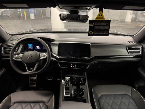 2026 Volkswagen Atlas Cross Sport 2.0T SEL Premium