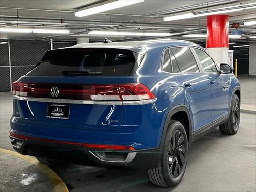 2025 Volkswagen Atlas Cross Sport 2.0T SE w/Technology 4MOTION