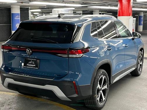 2025 Volkswagen Tiguan 2.0T SE 4MOTION