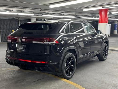 2025 Volkswagen Atlas Cross Sport 2.0T SEL