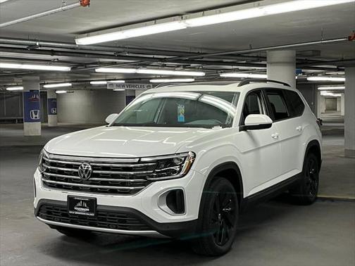 2025 Volkswagen Atlas 2.0T SE w/Technology 4MOTION