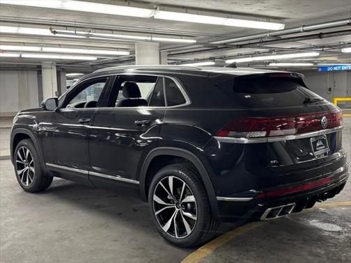 2025 Volkswagen Atlas Cross Sport 2.0T SEL Premium