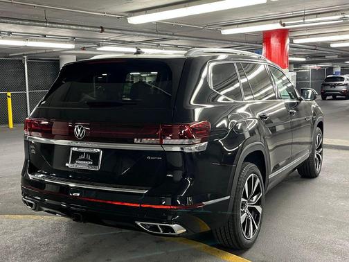 2026 Volkswagen Atlas 2.0T SEL Premium R-Line 4MOTION