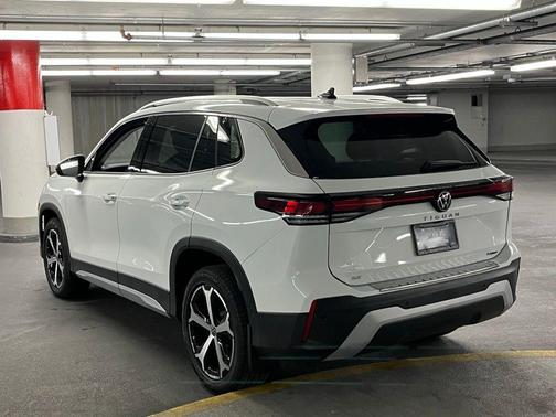 2025 Volkswagen Tiguan 2.0T SE 4MOTION