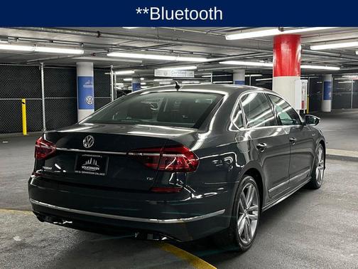 2017 Volkswagen Passat 1.8T R-Line w/Comfort