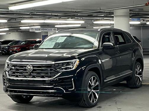 deep black pearl 2026 Volkswagen Atlas Cross Sport 2.0T SEL Premium