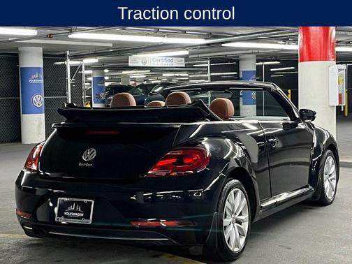 Deep Black Pearl 2017 Volkswagen Beetle 1.8T