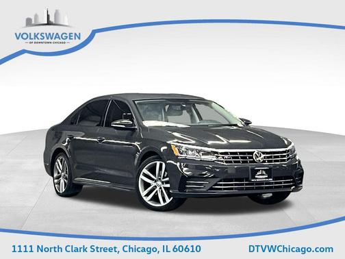 2018 Volkswagen Passat 2.0T R-Line