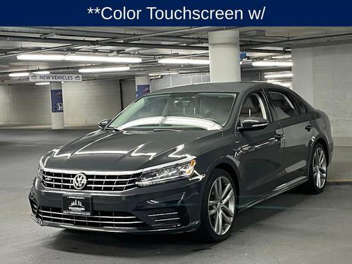 2018 Volkswagen Passat 2.0T R-Line