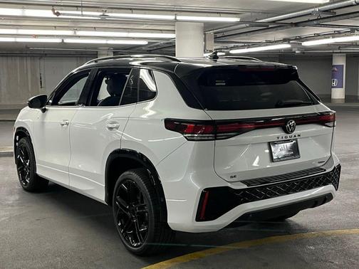2025 Volkswagen Tiguan 2.0T SE R-Line Black 4MOTION